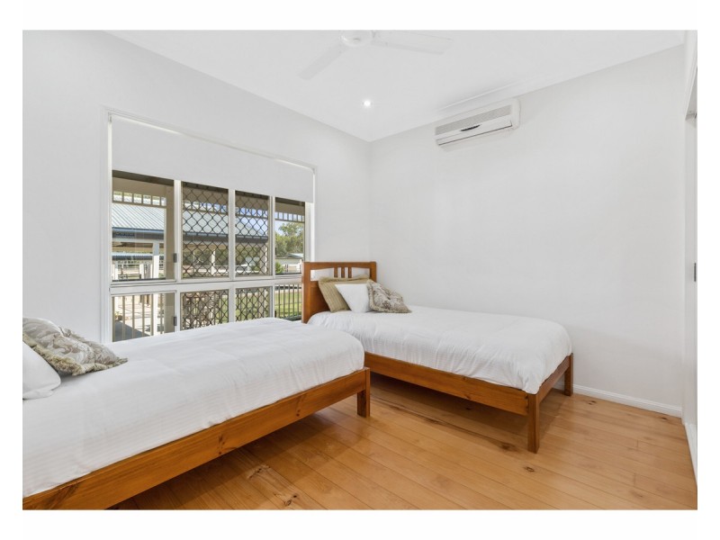 102 Nielsen Avenue Glenlee, Glenlee QLD 4711