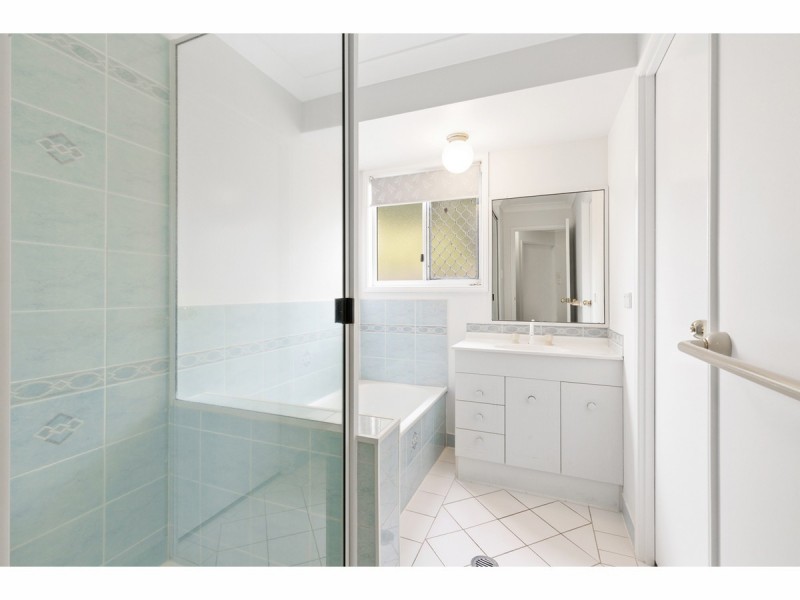 20/100 Victoria Place, Berserker QLD 4701