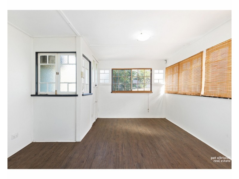 9 Kellow Street, The Range QLD 4700