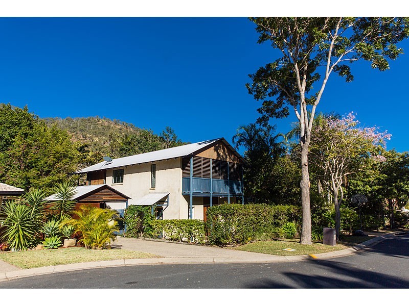 4 Menkin Place, Frenchville QLD 4701