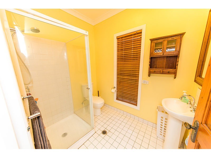 4 Menkin Place, Frenchville QLD 4701