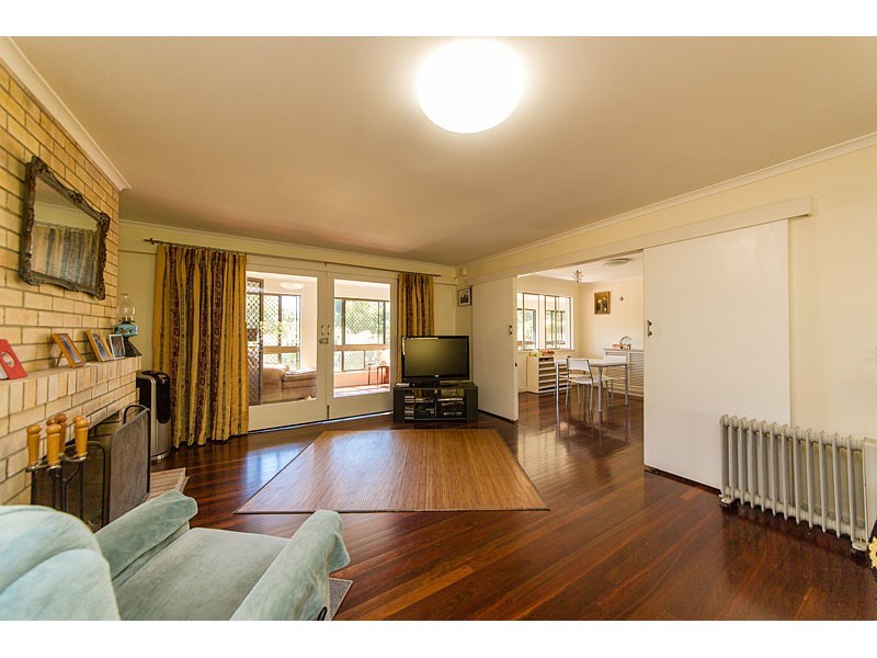 1 Higgins Street, The Range QLD 4700
