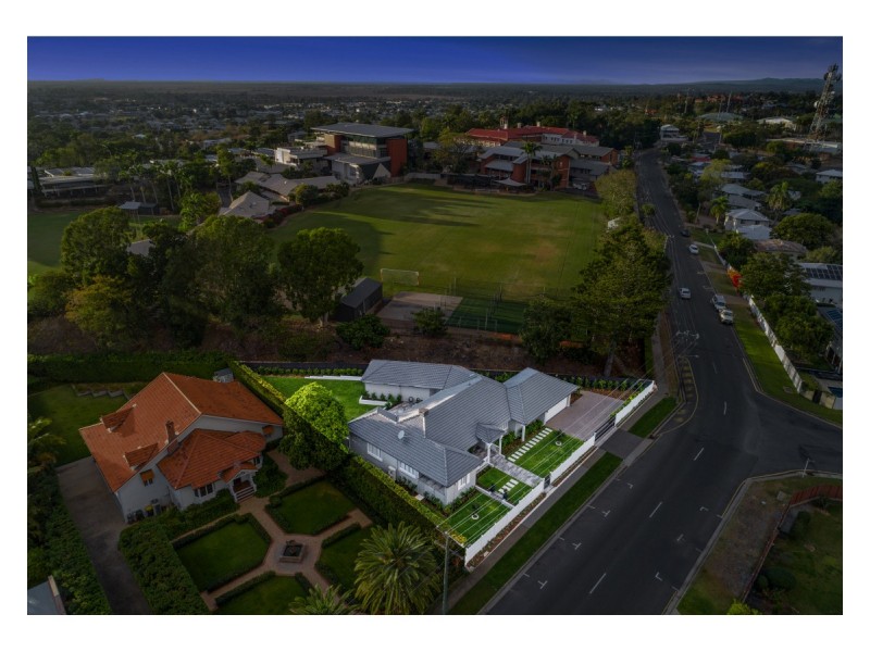 51 Agnes Street, The Range QLD 4700