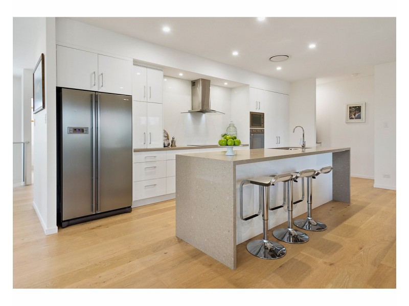 107 LARCOMBE Street, Kawana QLD 4701