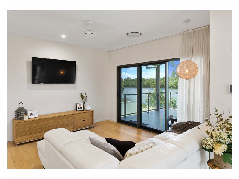 107 LARCOMBE Street, Kawana QLD 4701