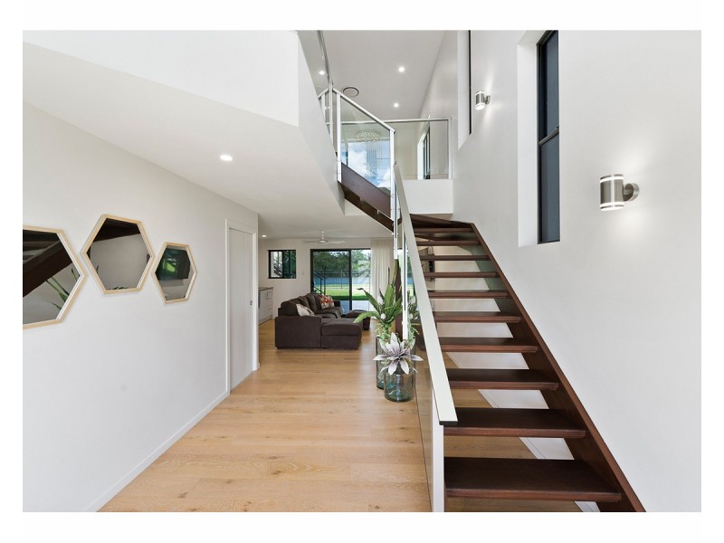 107 LARCOMBE Street, Kawana QLD 4701