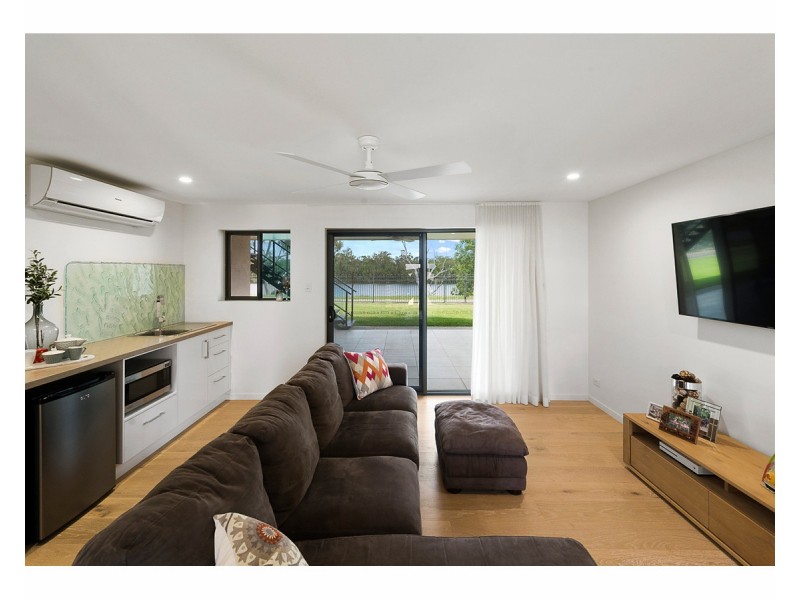 107 LARCOMBE Street, Kawana QLD 4701
