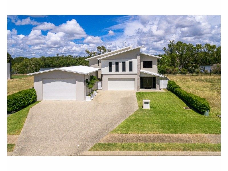 107 LARCOMBE Street, Kawana QLD 4701