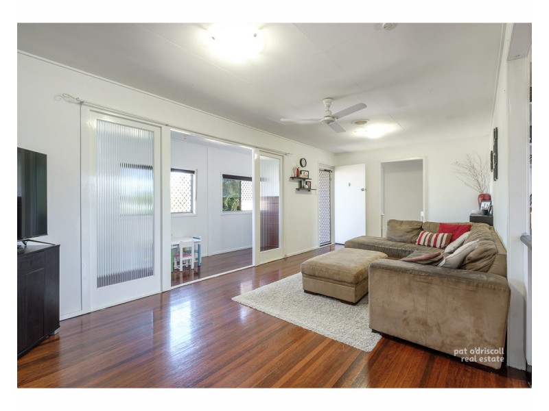 11 Snelling Street, Park Avenue QLD 4701