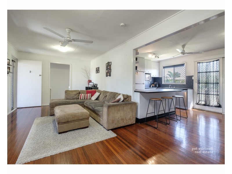 11 Snelling Street, Park Avenue QLD 4701