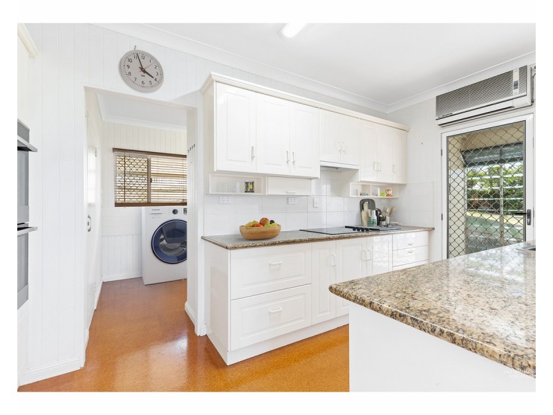 16 King Street, The Range QLD 4700