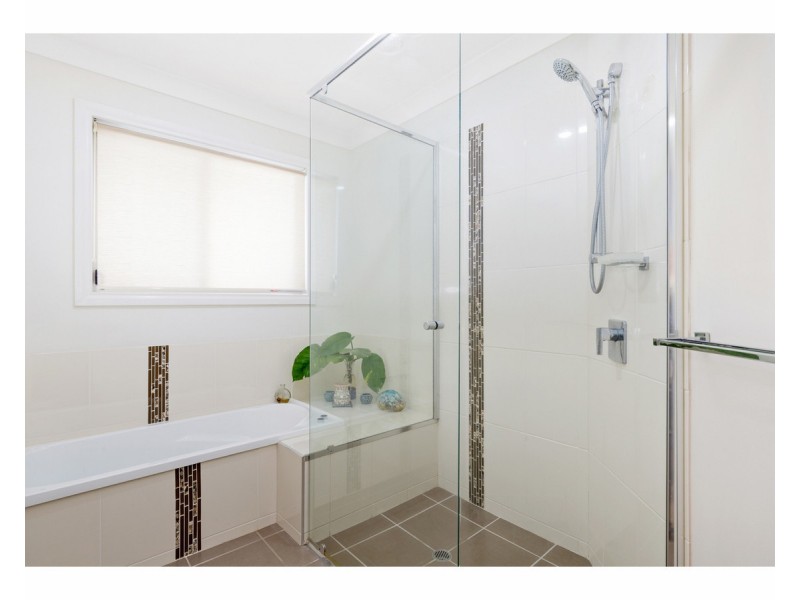 4 Jordan Close, Frenchville QLD 4701