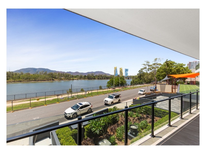 201/58 Victoria Parade, Rockhampton City QLD 4700