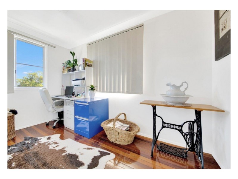 22 Buxton Drive, Gracemere QLD 4702