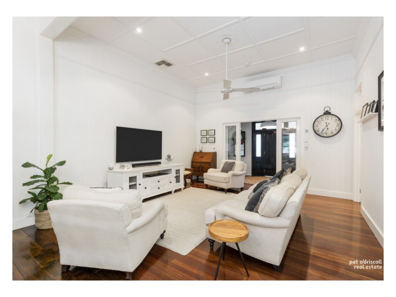 182 Quarry Street, The Range QLD 4700