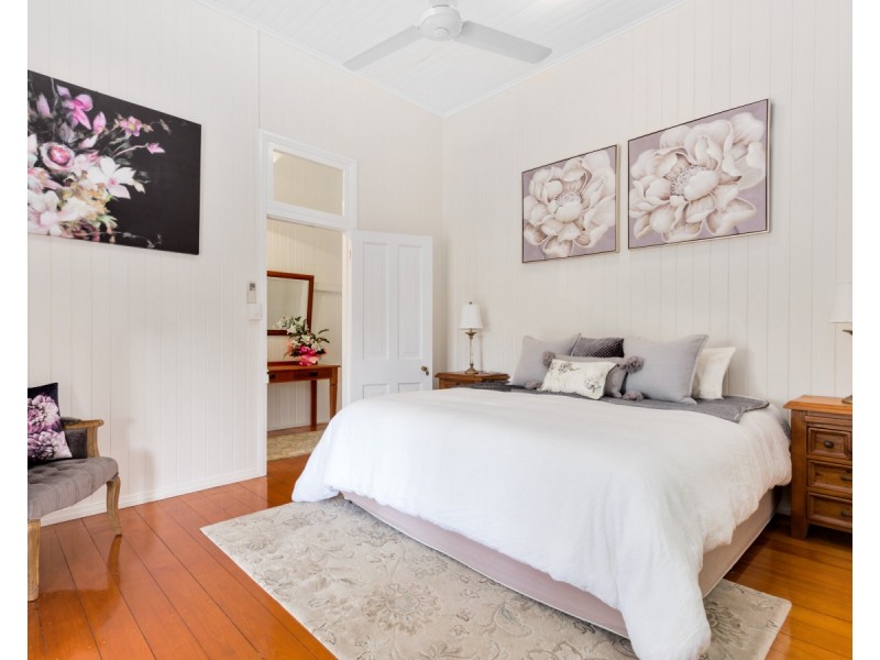 15 Brae Street, The Range QLD 4700