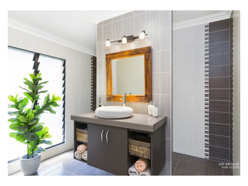 57 Spencer Street, The Range QLD 4700