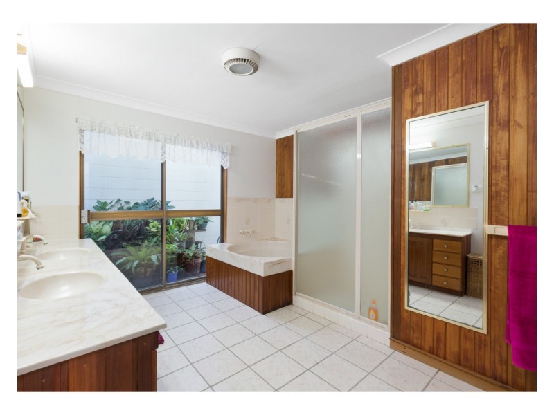 32 Black Gin Creek Road, Alton Downs QLD 4702