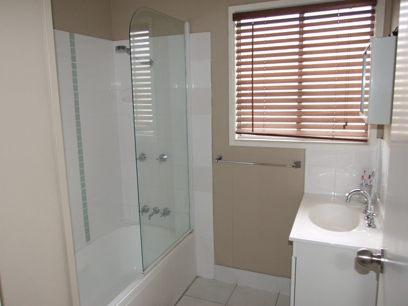 92 West Street, The Range QLD 4700