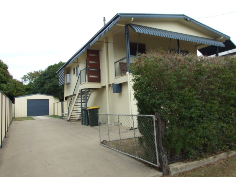 92 West Street, The Range QLD 4700