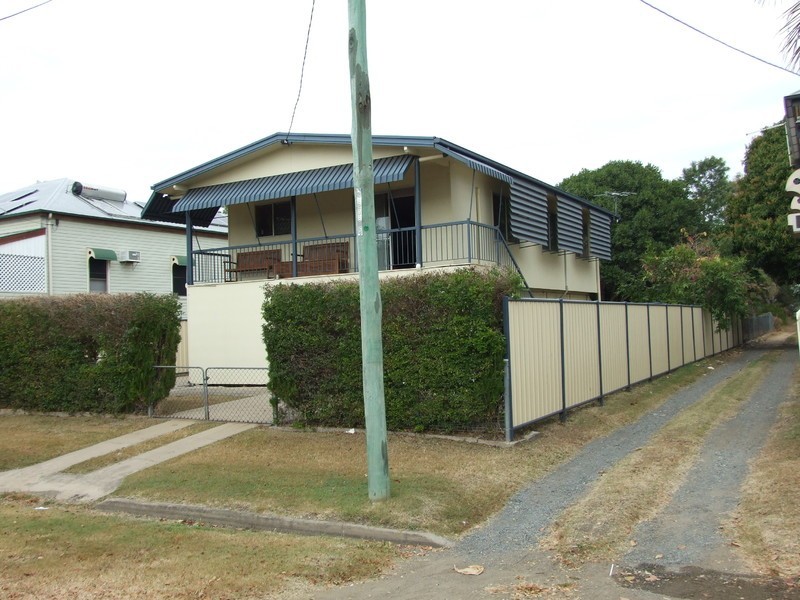 92 West Street, The Range QLD 4700