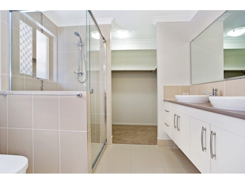 2 Vanderspek Place, Frenchville QLD 4701