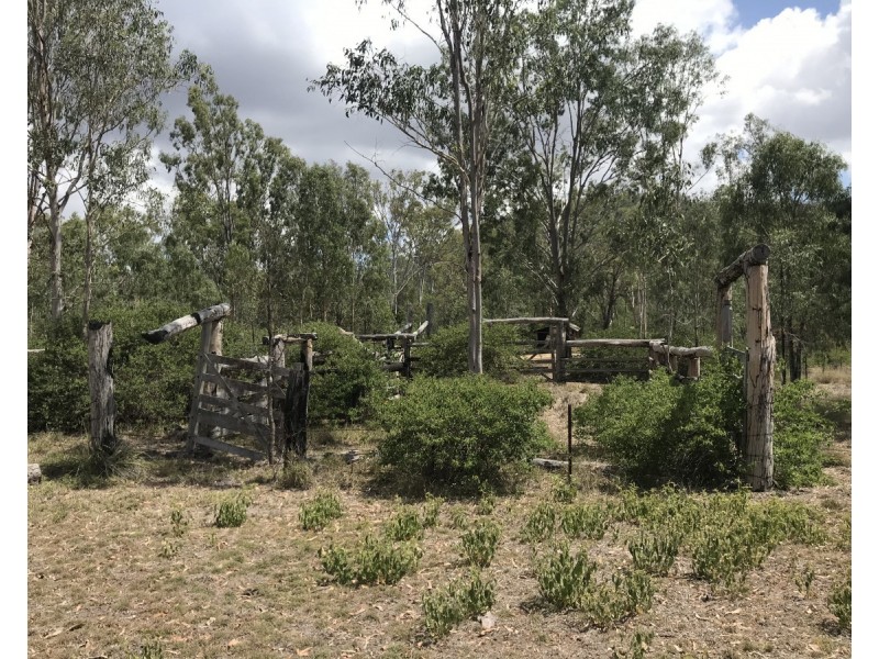 235 Fire Creek Road, Raglan QLD 4697