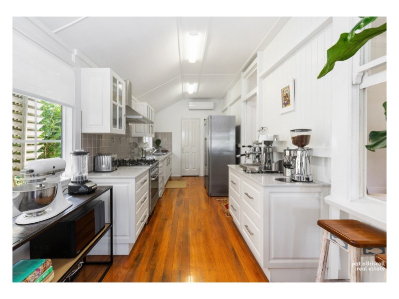 2 Wheatcroft Street, The Range QLD 4700