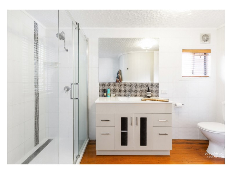 2 Wheatcroft Street, The Range QLD 4700