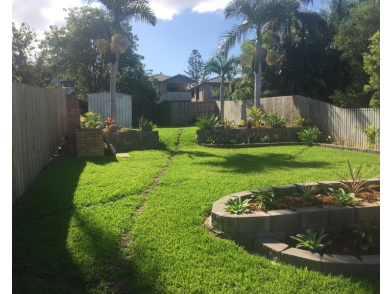 15 Woodville Street, Wandal QLD 4700