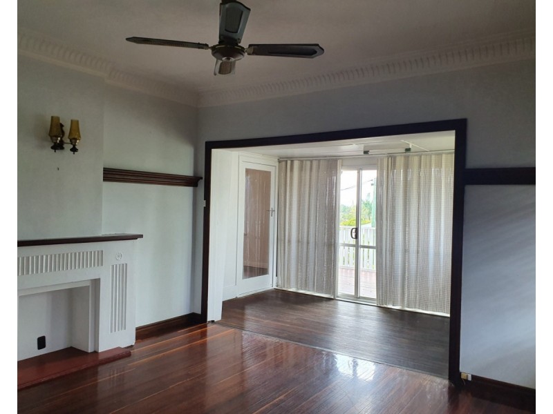 38 Cousins Street, The Range QLD 4700