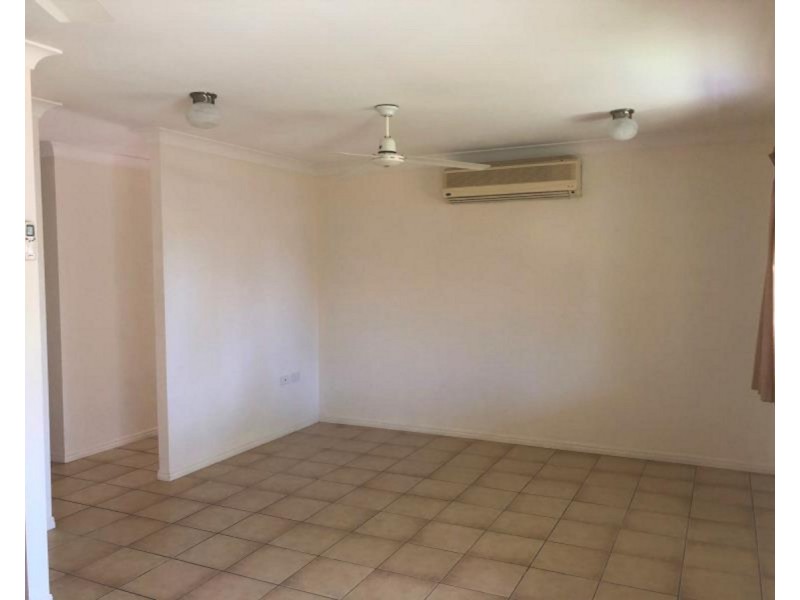 4/259 Carlton Street, Kawana QLD 4701