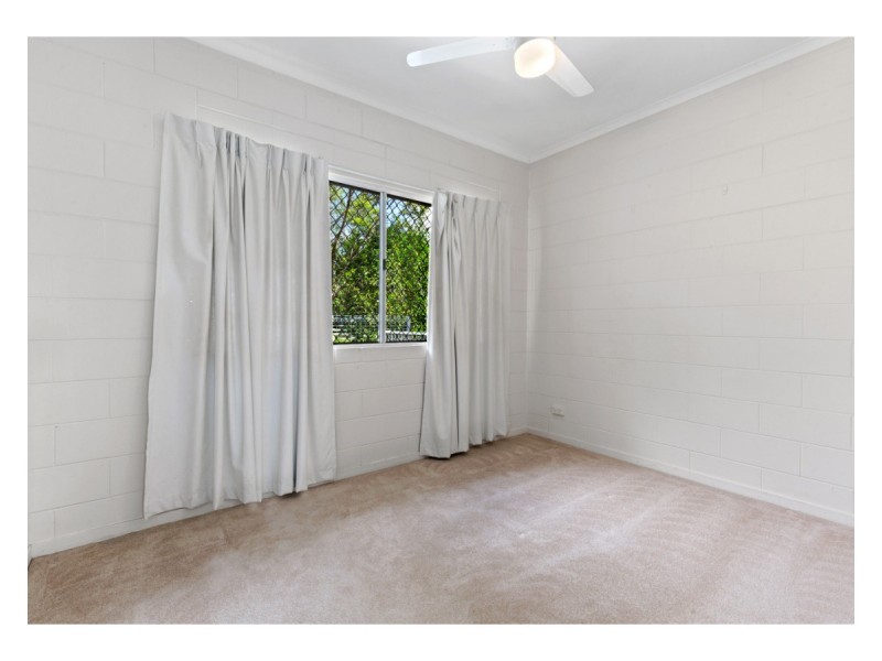 2/31 King Street, The Range QLD 4700