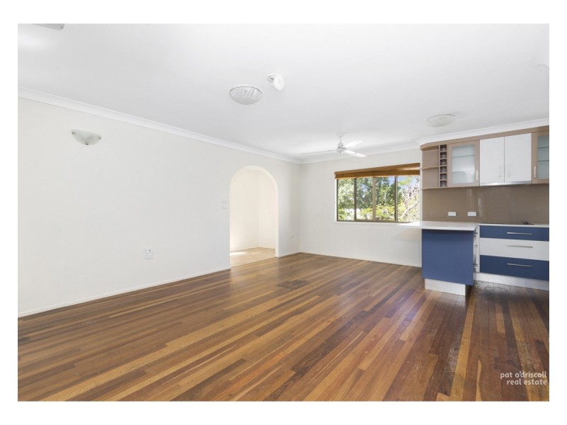 18 Munro Street, Kawana QLD 4701