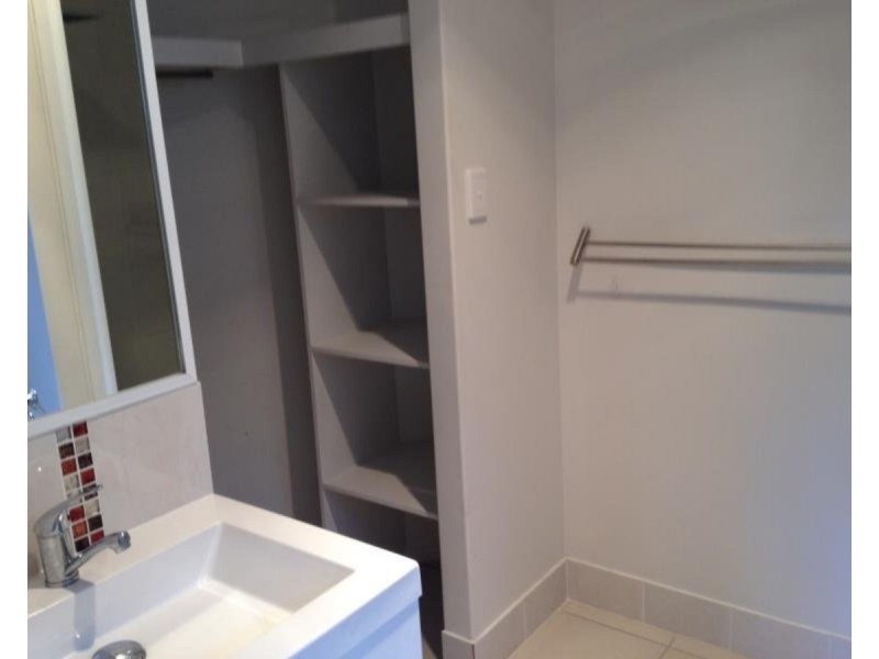 19 Kingel Street, Wandal QLD 4700