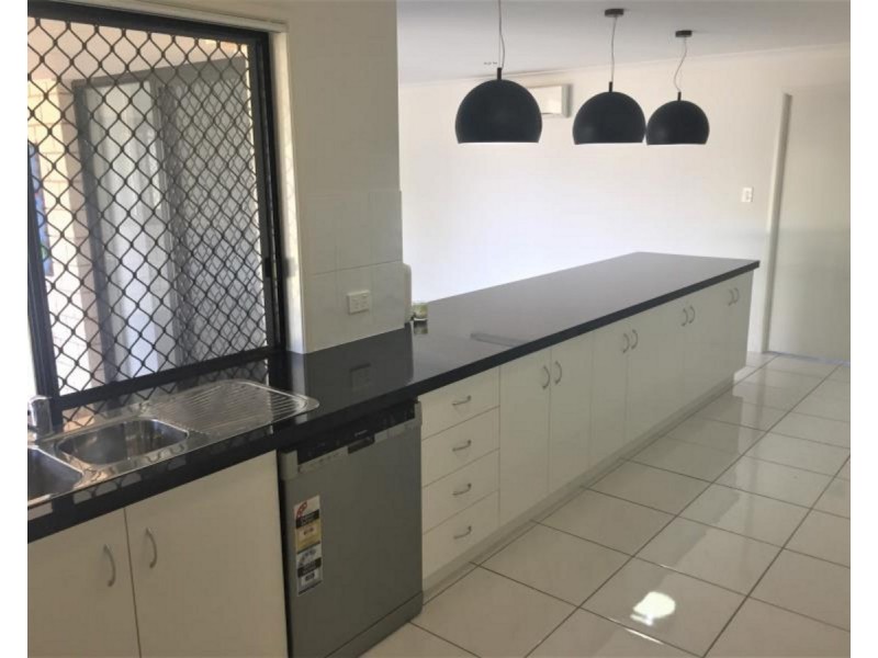 11 Pamela Court, Gracemere QLD 4702