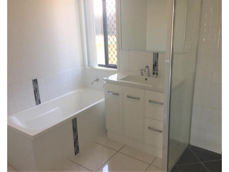 11 Pamela Court, Gracemere QLD 4702