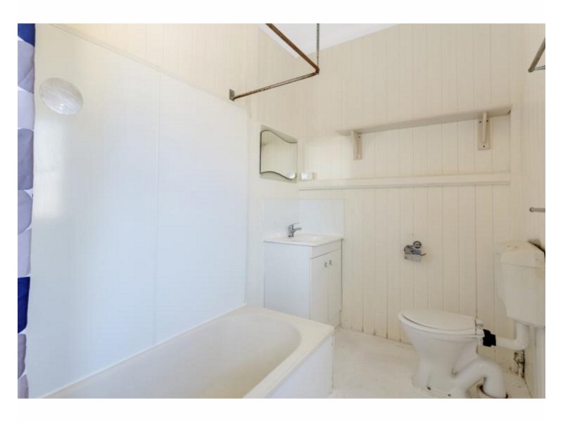 106 Clifton Street, Berserker QLD 4701