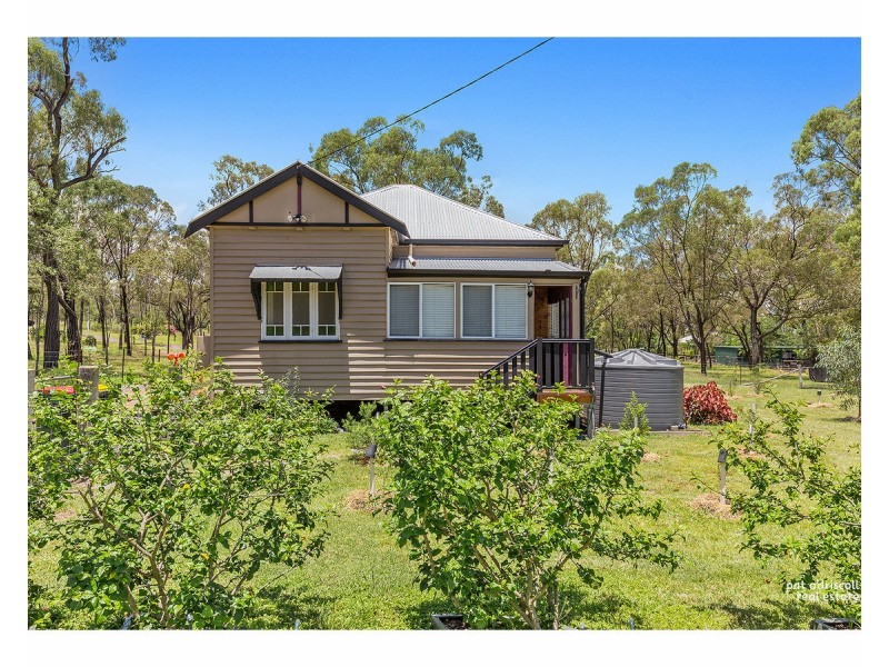 20 Earl Street, Stanwell QLD 4702