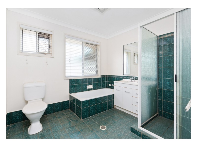 5 Spragg Road, Alton Downs QLD 4702