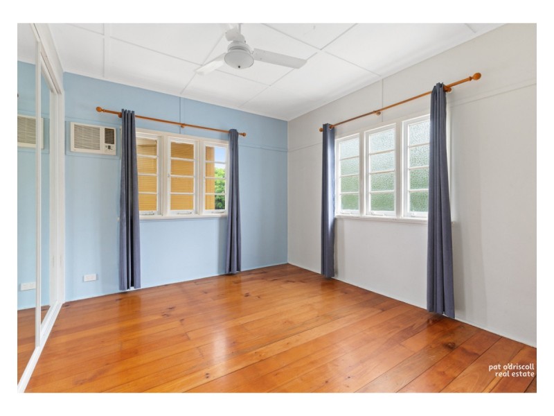 16 Cairns Street, The Range QLD 4700