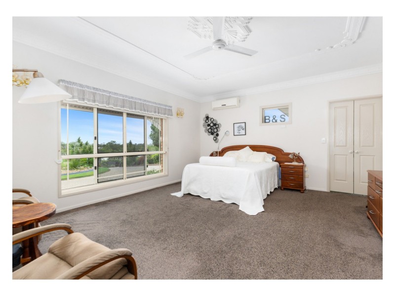 65 Angela Road, Rockyview QLD 4701