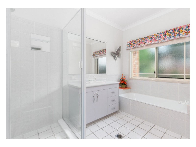 65 Angela Road, Rockyview QLD 4701