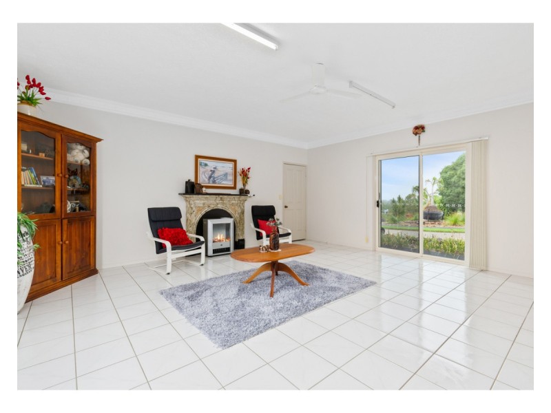 65 Angela Road, Rockyview QLD 4701