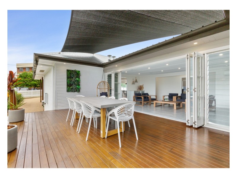 32 Ward Street, The Range QLD 4700