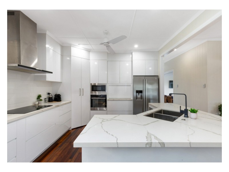 32 Ward Street, The Range QLD 4700