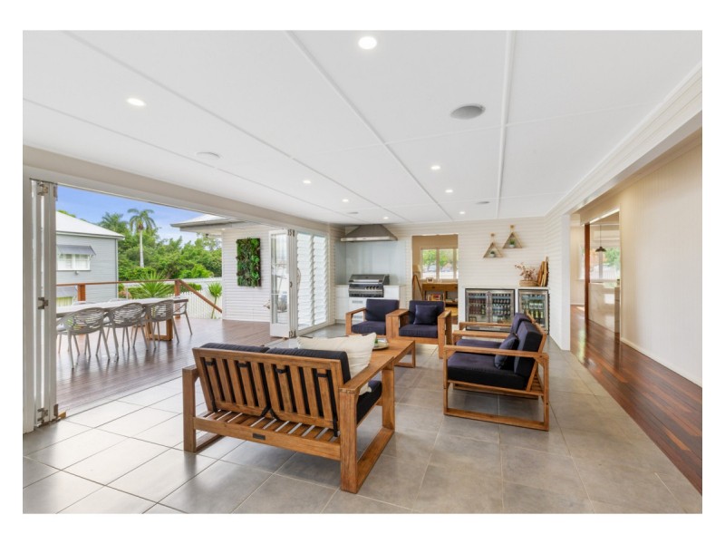 32 Ward Street, The Range QLD 4700