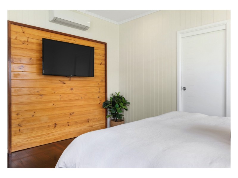 32 Ward Street, The Range QLD 4700