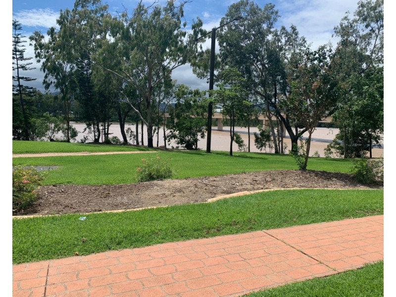 4/14 Victoria Parade, Rockhampton City QLD 4700