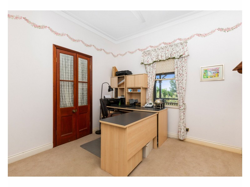 30 James Street, The Range QLD 4700